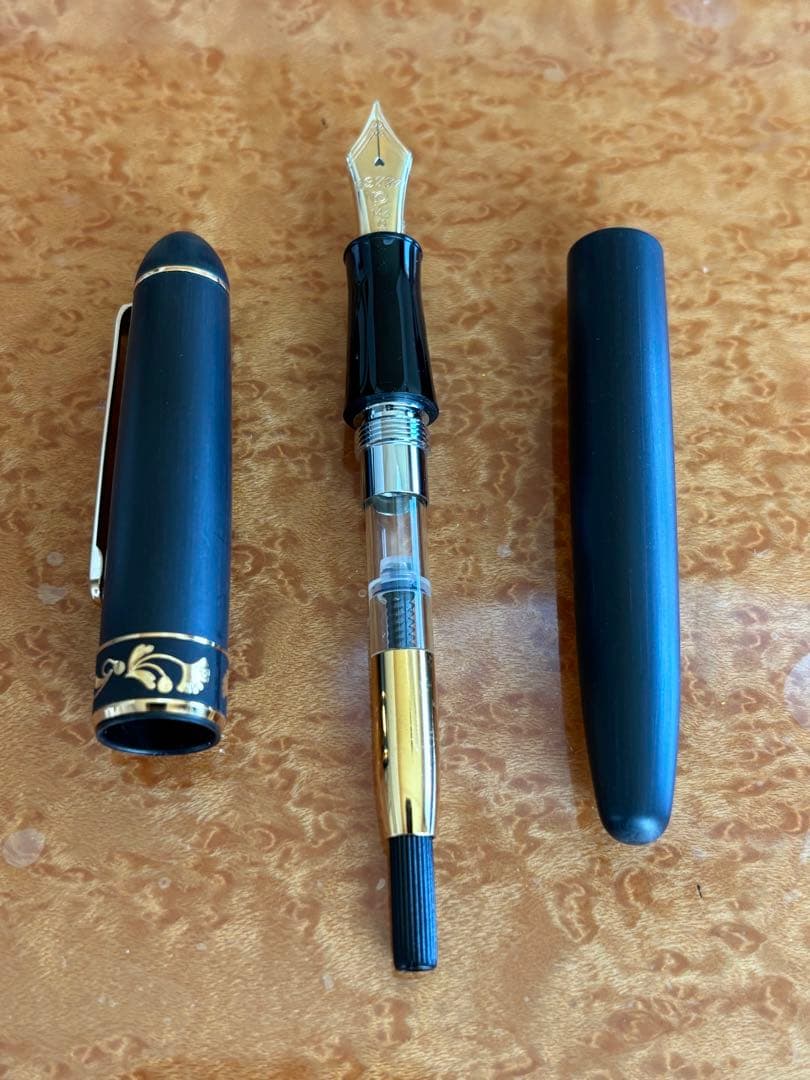 プラチナ萬年筆＃３７７６ 純金「肥後象嵌」絵柄（イチョウ）ペン先：中字受注生産