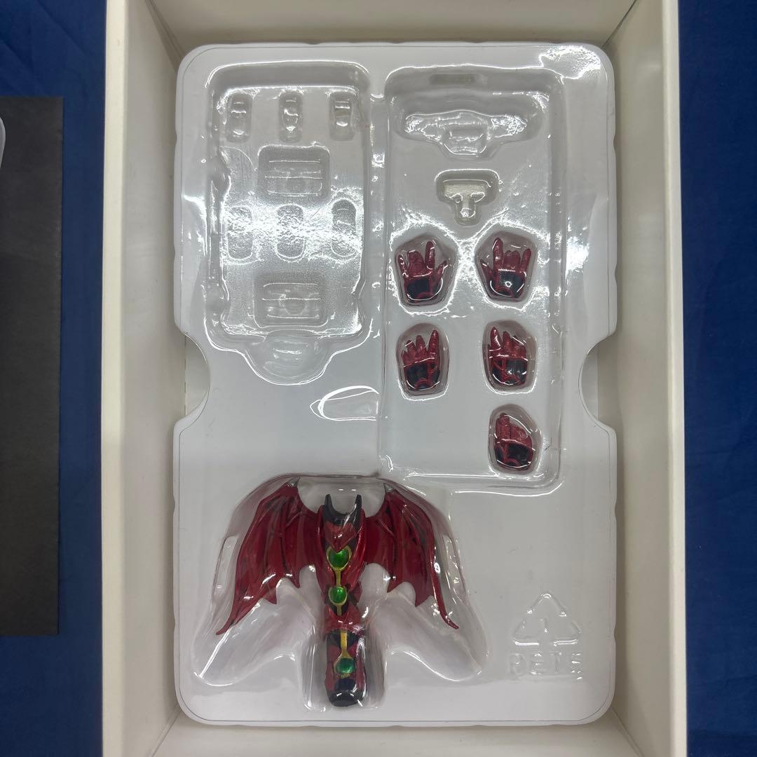 ジャンク品　真骨彫仮面ライダーキバ