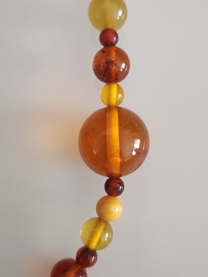 ラストセール！バルティックアンバーネックレス(琥珀)　ミックスサイズ　輸入