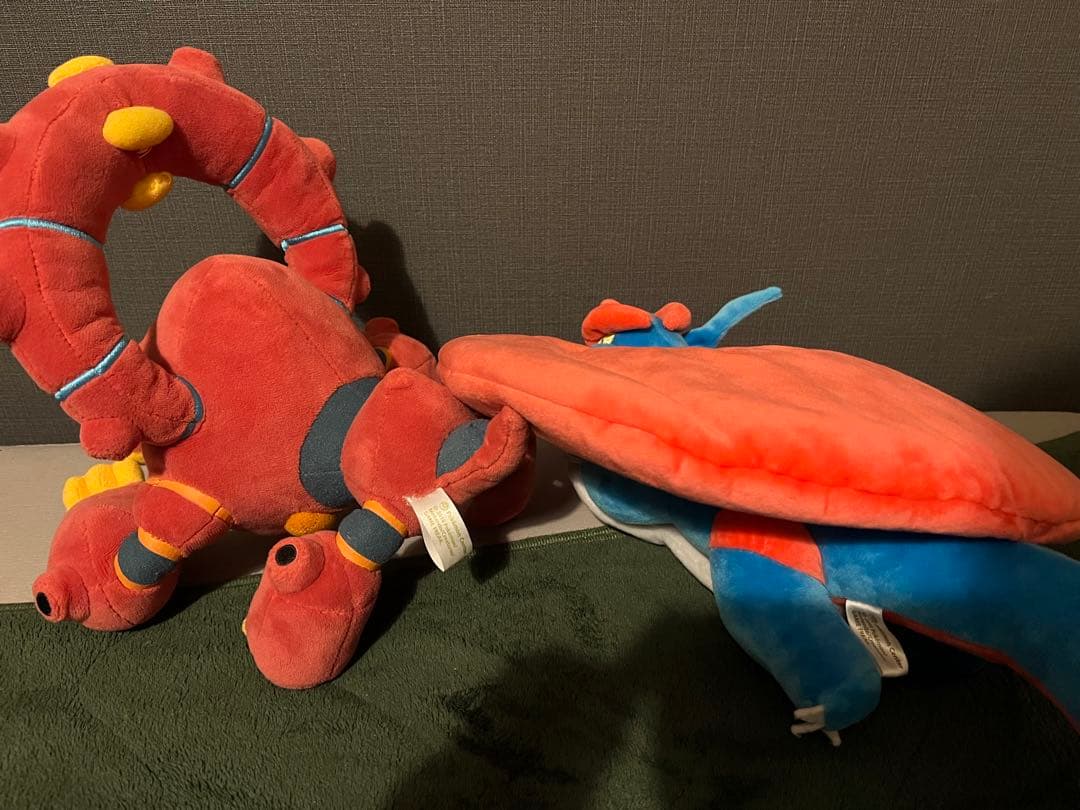 ポケモンセンター限定　ぬいぐるみ　ボルケニオン メガボーマンダ　セット