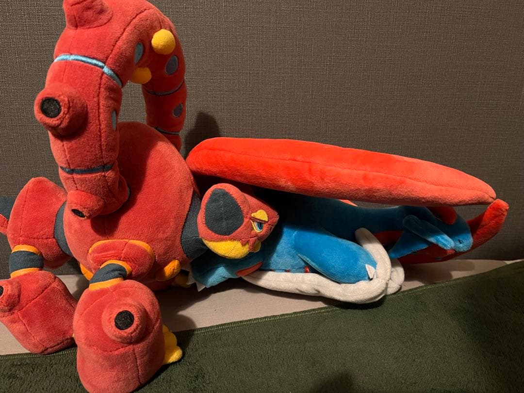 ポケモンセンター限定　ぬいぐるみ　ボルケニオン メガボーマンダ　セット