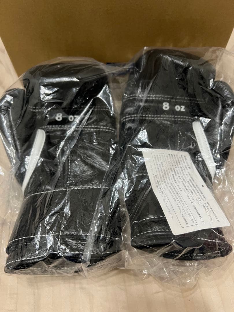 Winning ボクシンググローブ 8 oz 黒　ウイニング
