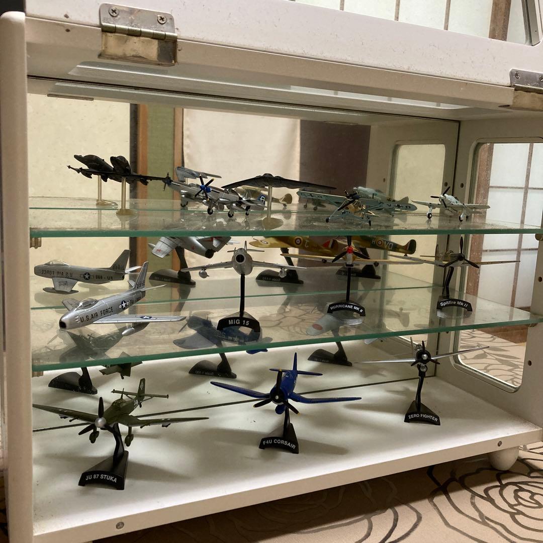 世界の戦闘機 戦闘機ミニチュアセット ガラスケース鏡付き