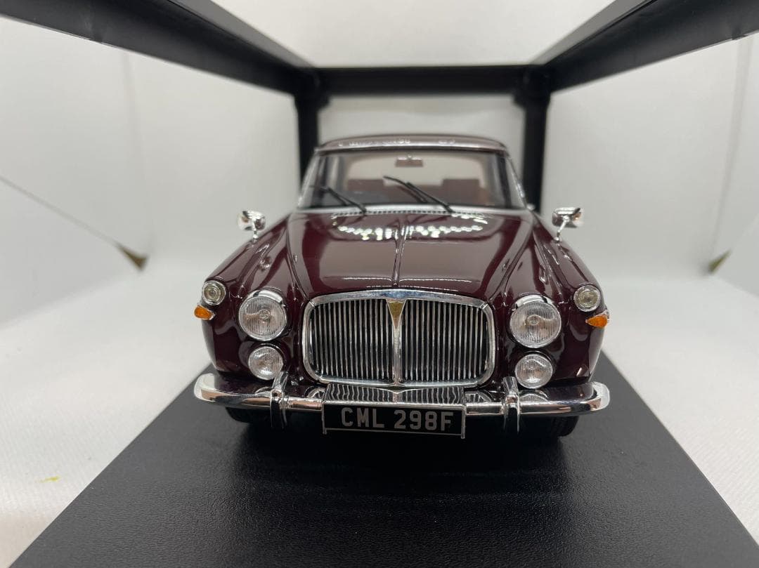 ミニカー 104-049 Cult 1/18 Rover P2b Saloon 1968