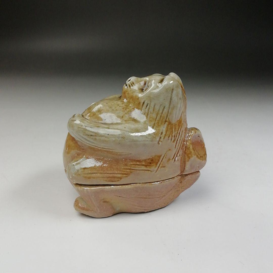 Ｔ７４４　香合　『信楽焼』『タヌキ』『高橋楽斎 造』　共箱　茶道具