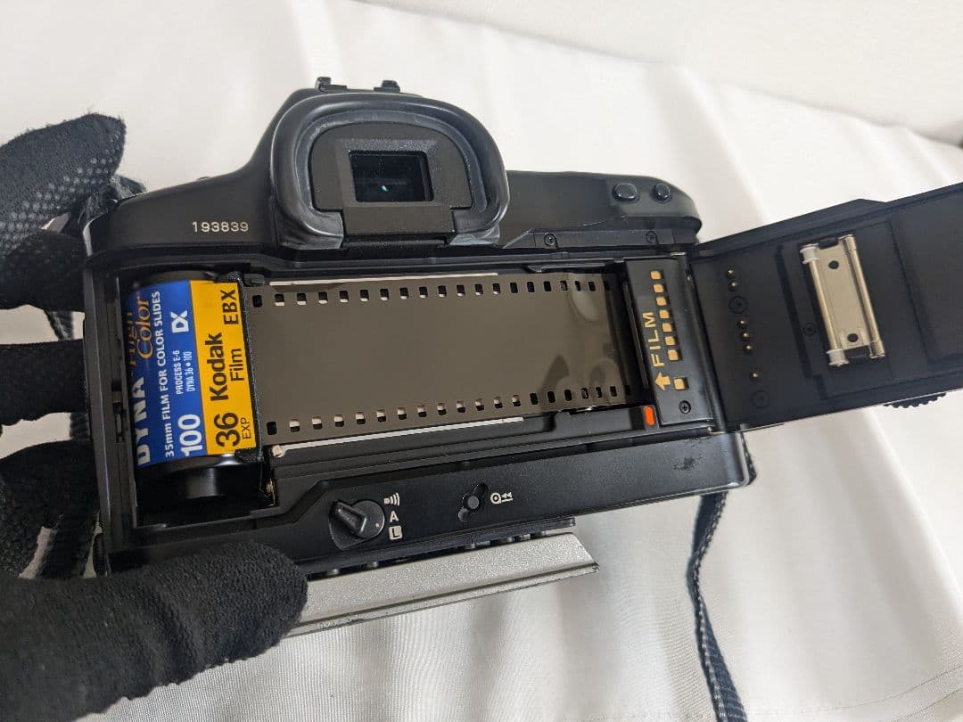 【ジャンク品】 Canon EOS-1N ボディ 一眼レフカメラ