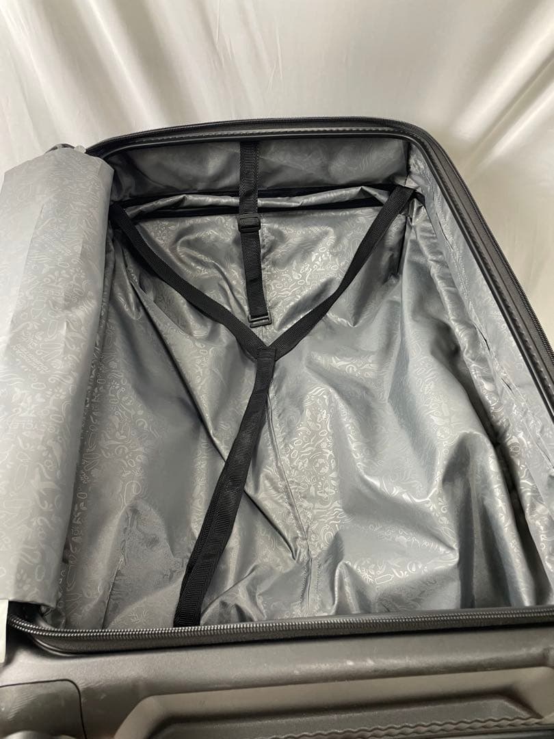 アメリカンツーリスター キャリーケース キュリオ Curio スピナー75/28