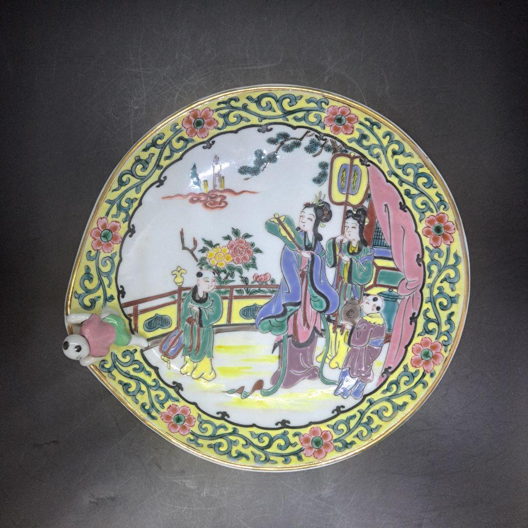九谷焼　飾り皿　中国古人柄　骨董　美術品　ヴィンテージ　未使用