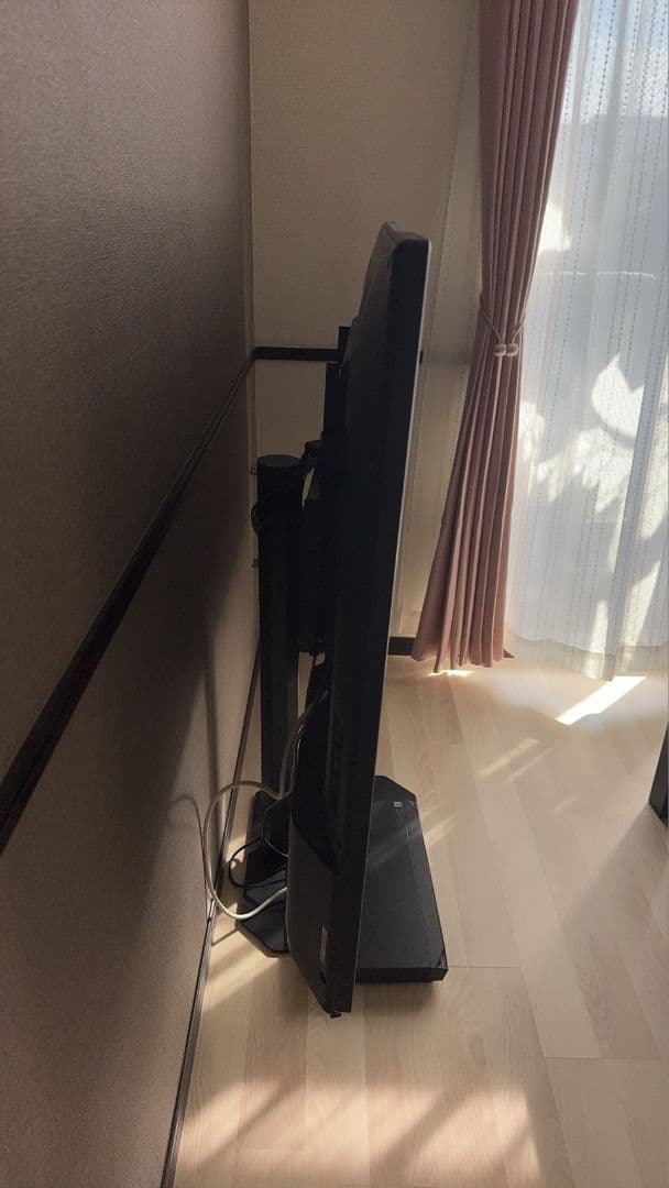 ※引取限定※SHARP スマートテレビ　壁寄せスタンド付き　60インチ