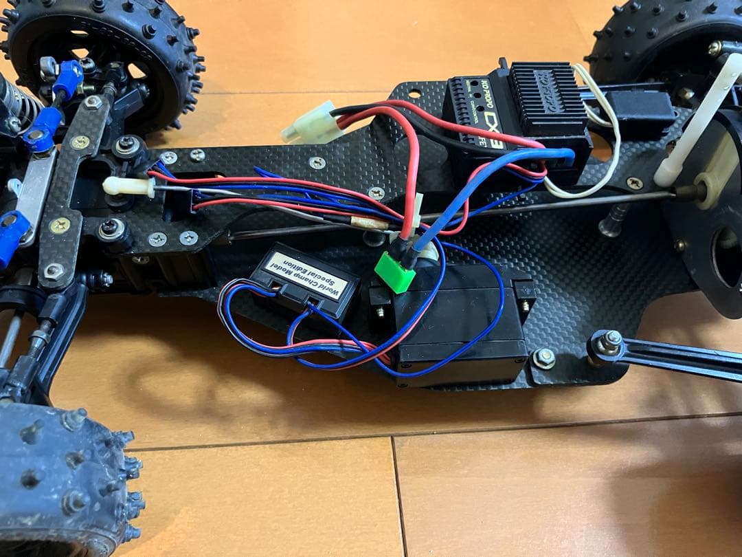 （ジャンク品　部品取得用）　田宮カーボンファイバー RCカー 4WD オフロード