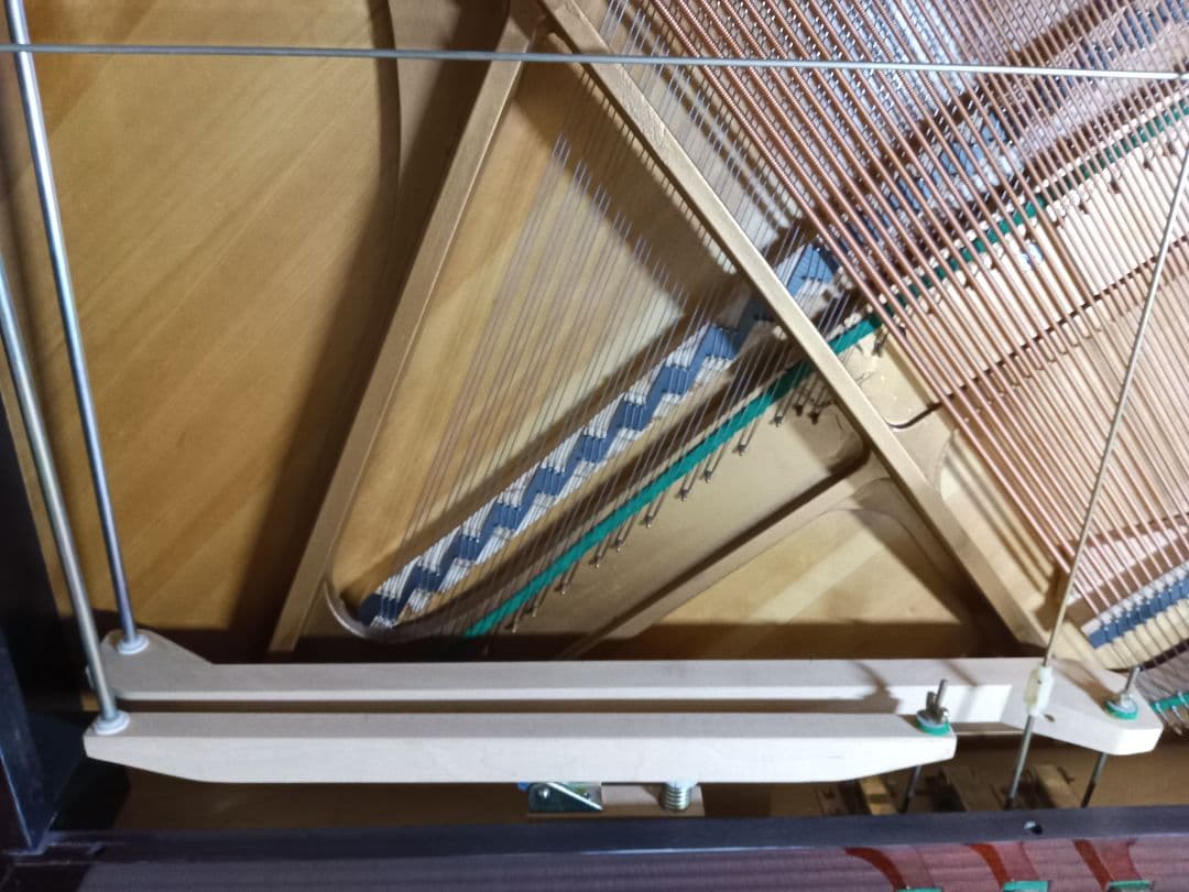 ワインバーグピアノ ベンチ付き