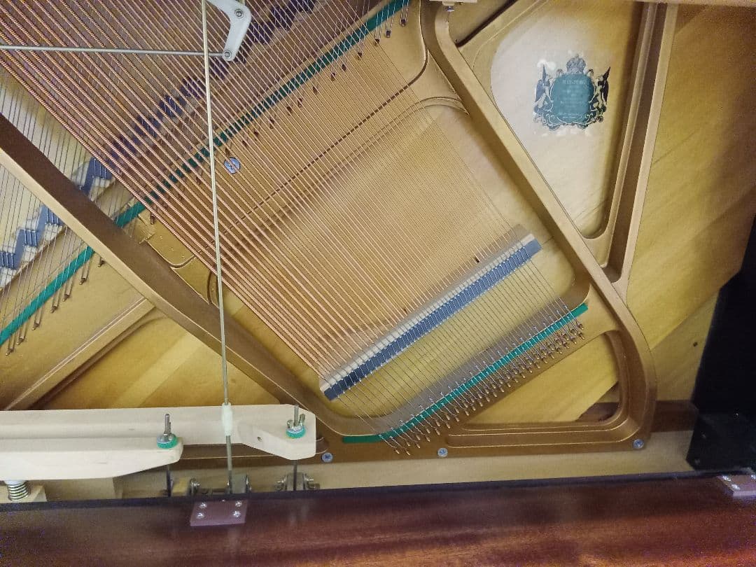 ワインバーグピアノ ベンチ付き