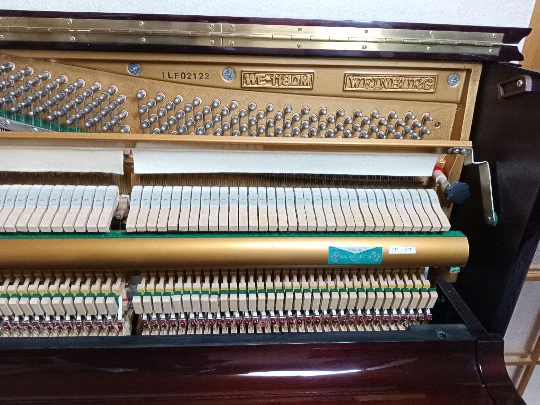 ワインバーグピアノ ベンチ付き