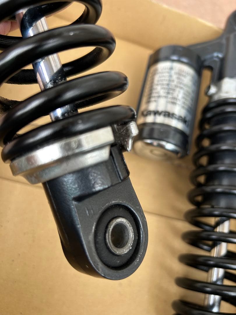 カワサキ　ゼファー1100　リアサスペンション　左右　純正　中古