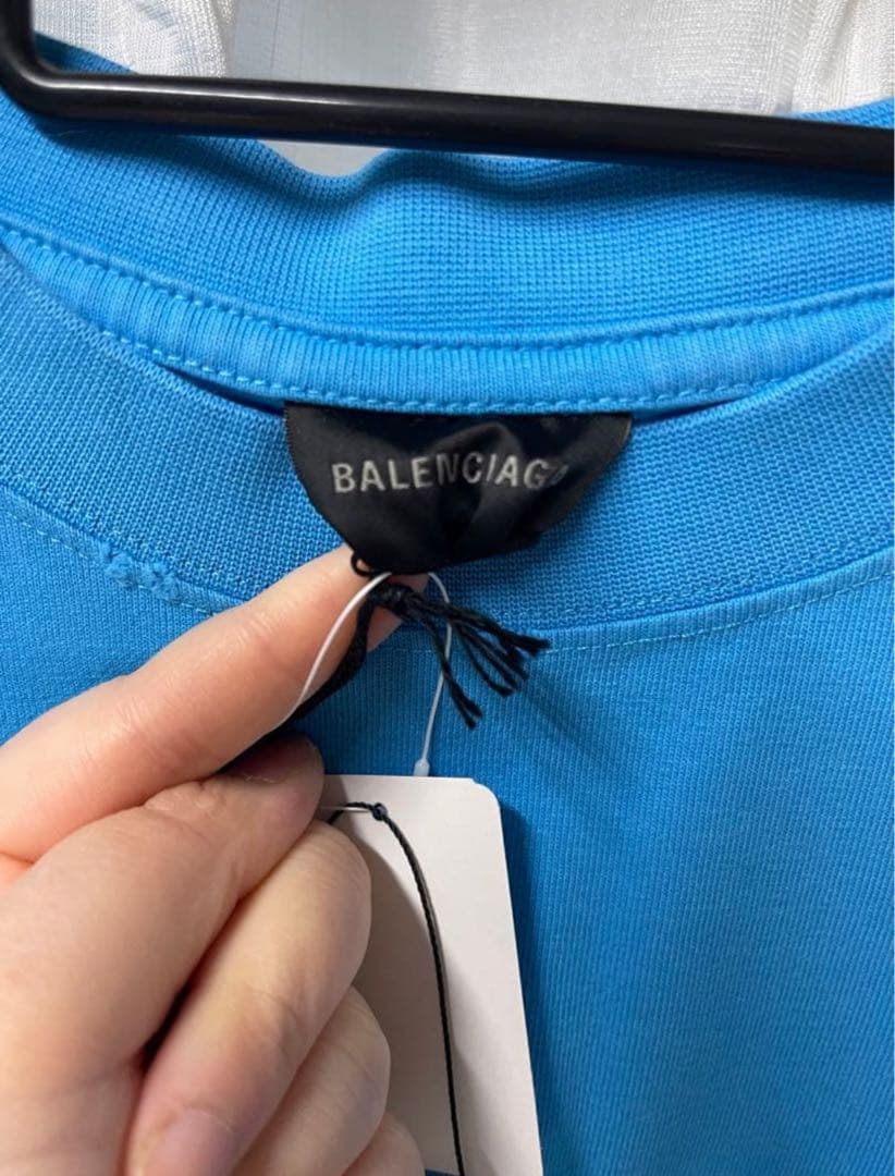 新品未使用Balenciaga バレンシアガ ダメージ加工Tシャツ