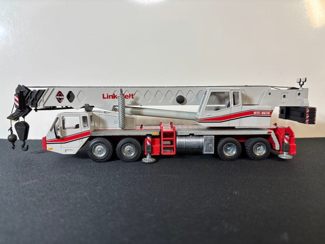 Link-Belt HTC-8670 油圧トラッククレーン 1:50スケール