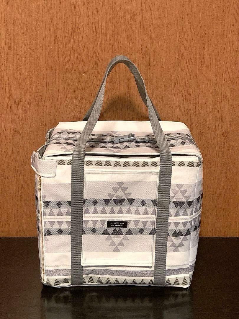 m!ch!様ケージの出し入れ不要 通院や災害避難用に便利な遮光キャリーバッグ