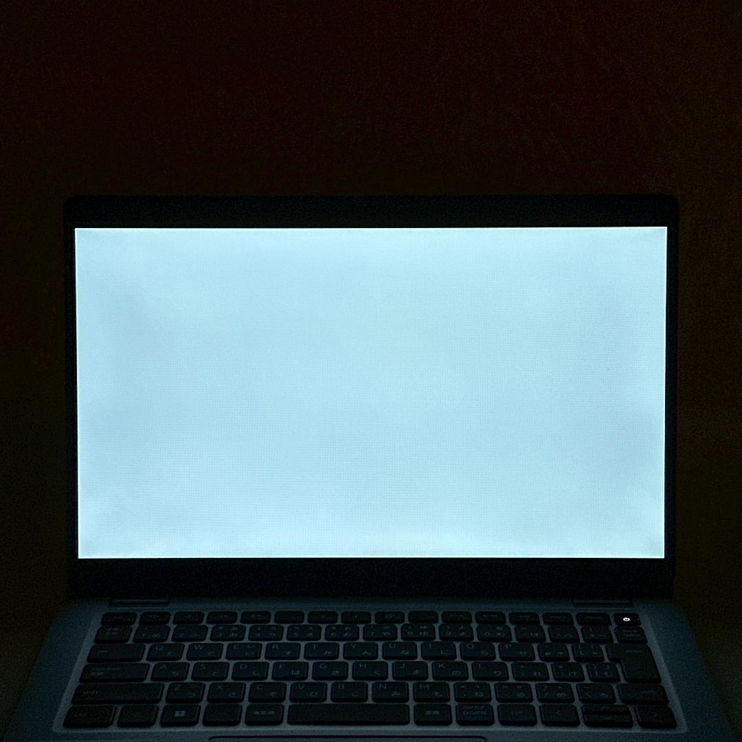 第11世代★DELL【i5★8GB/256GB】13.3型バッテリ新品級　715