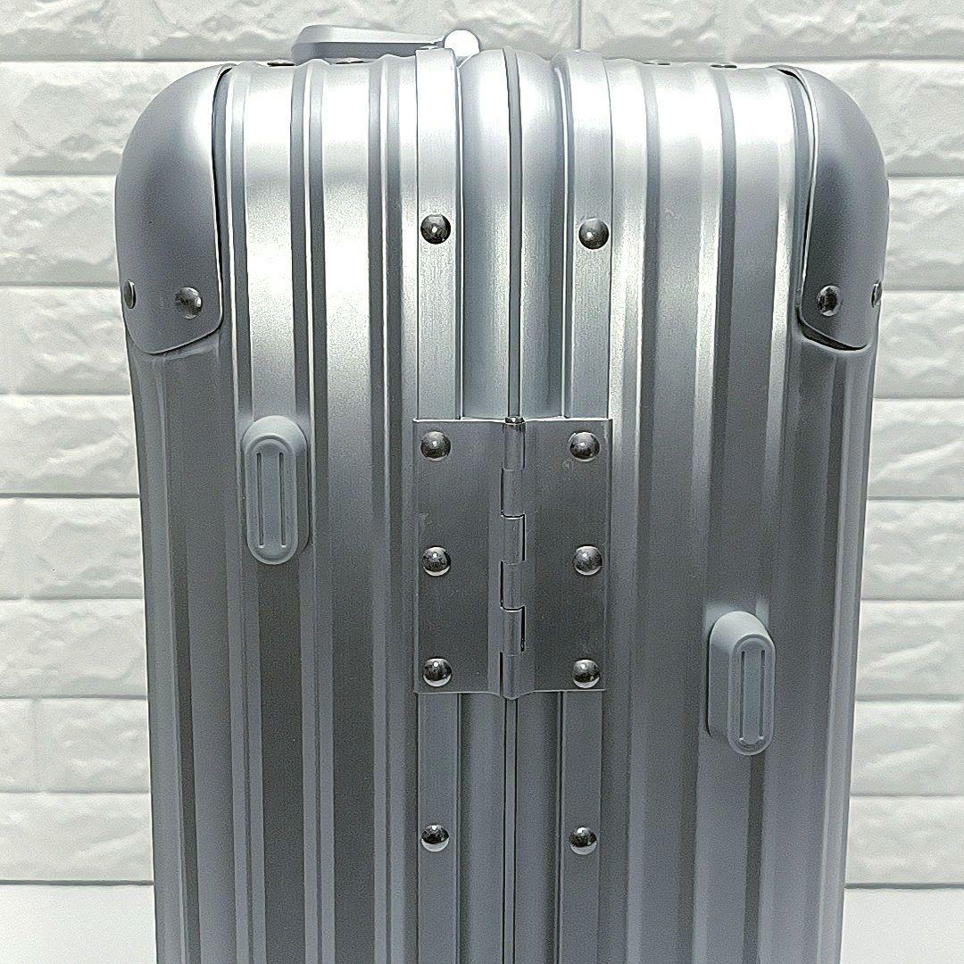 美品32L　BMW　四輪ホイール　アルミ　スーツケース　キャリーケース　シルバー