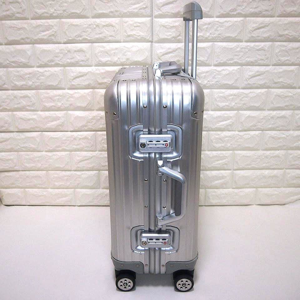 美品32L　BMW　四輪ホイール　アルミ　スーツケース　キャリーケース　シルバー