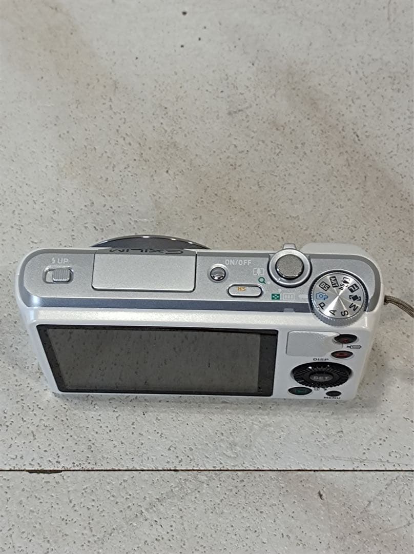 八6715【美品】CASIOデジタルカメラ　EXILIM HS EX-ZR850