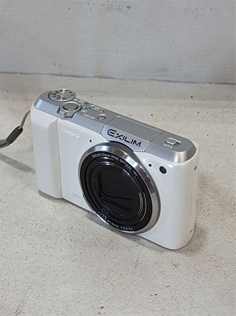 八6715【美品】CASIOデジタルカメラ　EXILIM HS EX-ZR850