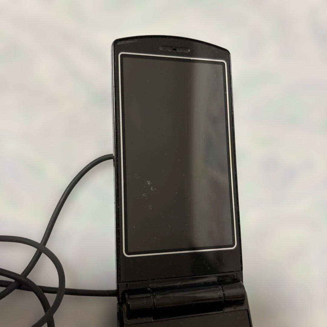 docomo N-01F ブラック ガラケー 折りたたみ式 動作確認済　充電器付
