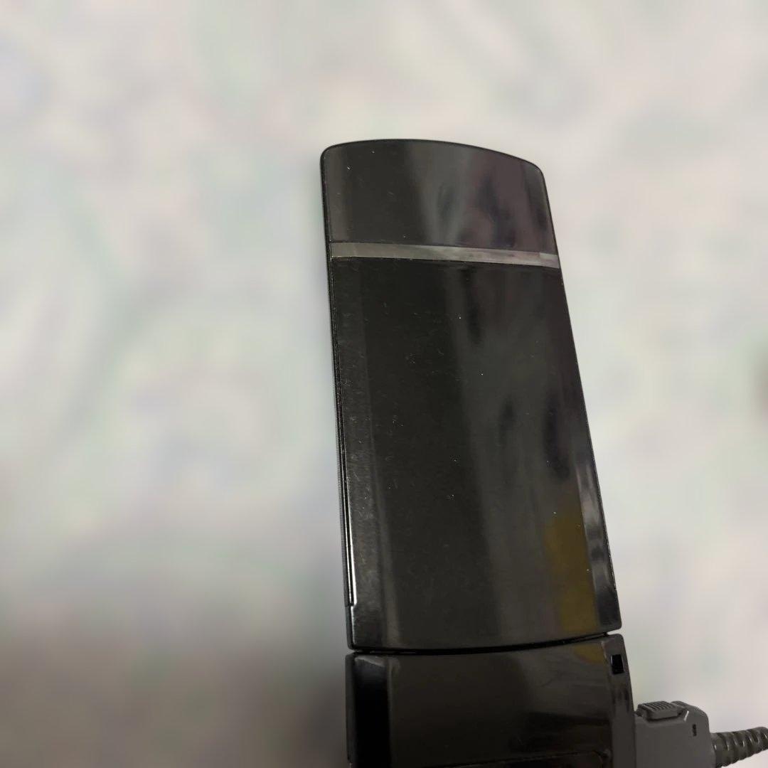 docomo N-01F ブラック ガラケー 折りたたみ式 動作確認済　充電器付