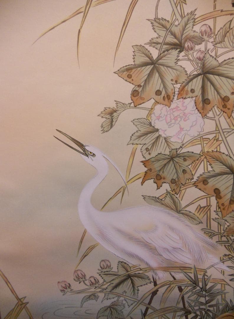 掛け軸 尾崎春秋 芙蓉白鷺図 絹本 希少 軸装 茶道具 掛軸 美品 です。