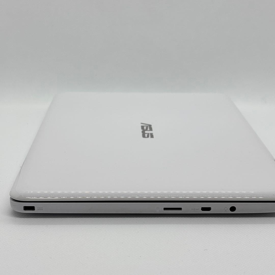 ✨美品✨ ASUS EeeBook X205TA ノートパソコン 小型軽量モデル