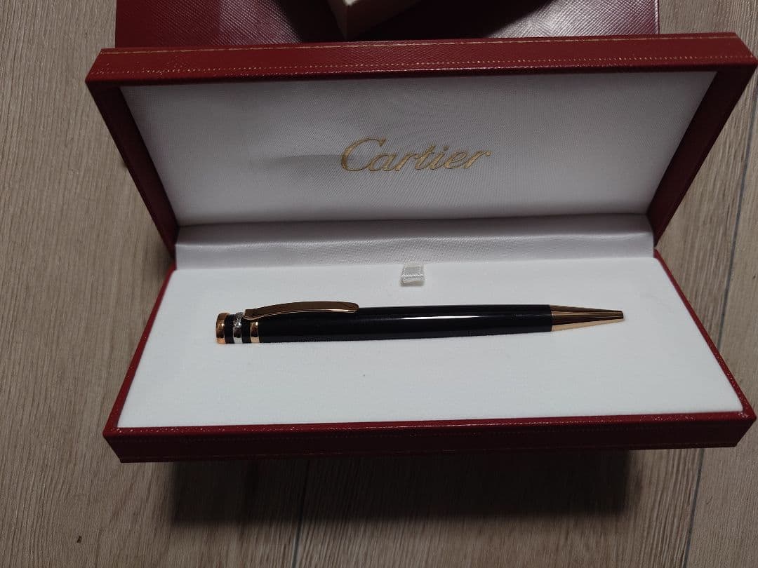 未使用　カルティエ　Cartier ST210003 トリニティ ボールペン