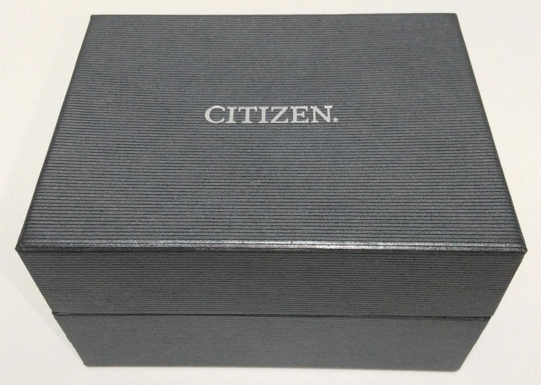 ハリーポッター スニッチ型置き時計 クリスタルガラス製