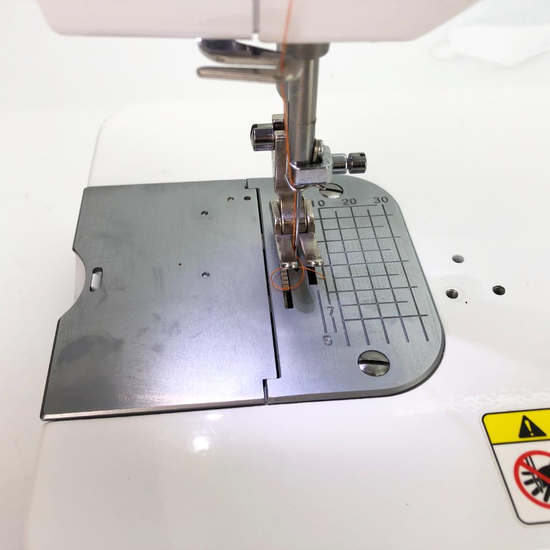 【中古・美品】ブラザー 職業用ミシン　TAT7602 クリエイティブスタジオ２