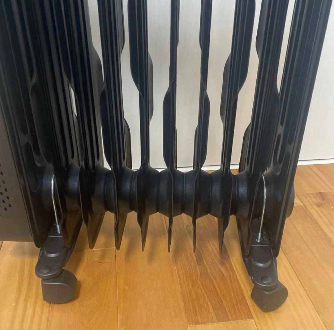 《Electrolux》 コンフォートヒート700 オイルヒーター ‘20年製