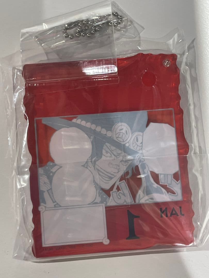 ワンピース ベースショップ　一番くじ　エース　アクリルブロック チャーム