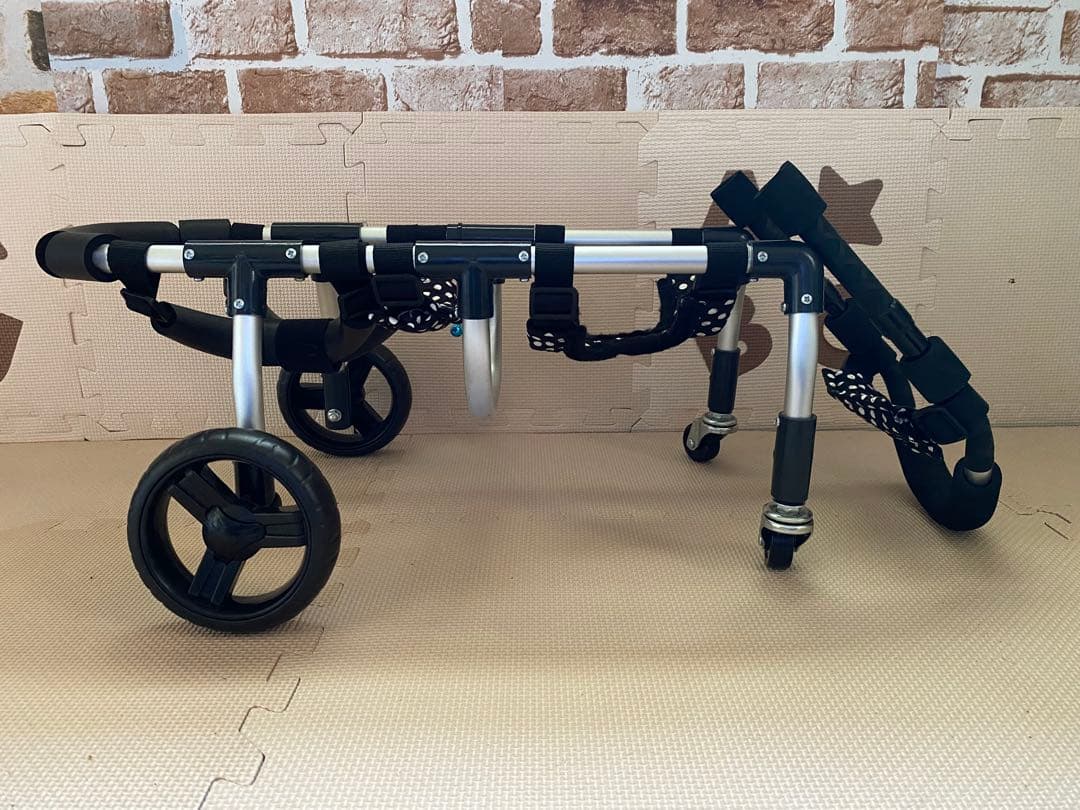 小型犬用車椅子　顎乗せ付き