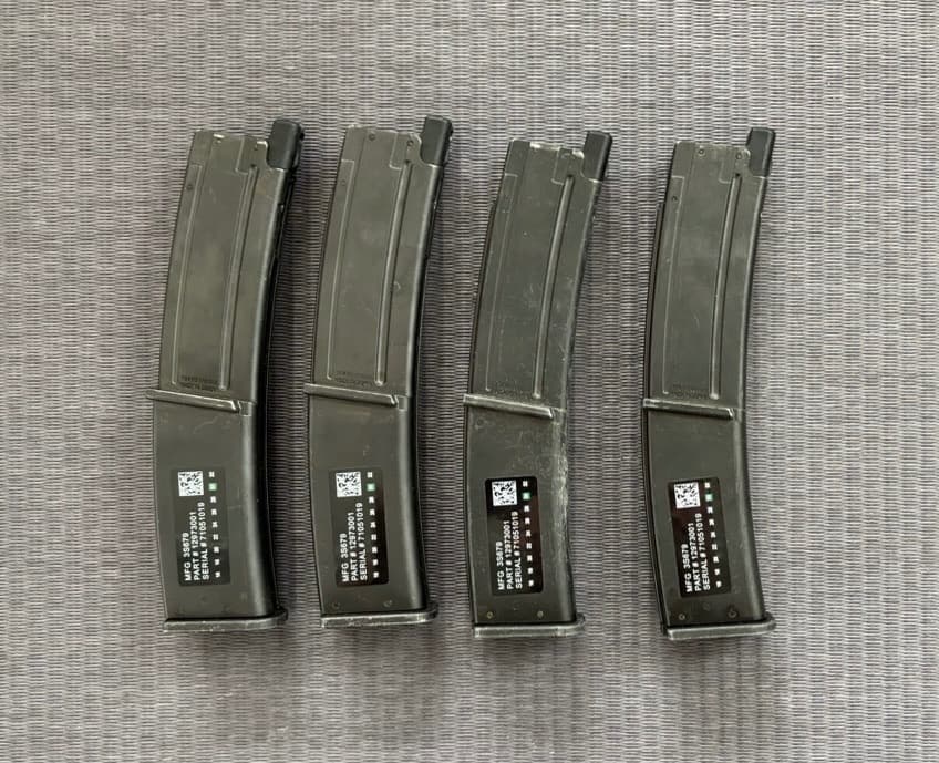 東京マルイ MP7A1 ガスブローバック マガジン4本 おまけ付