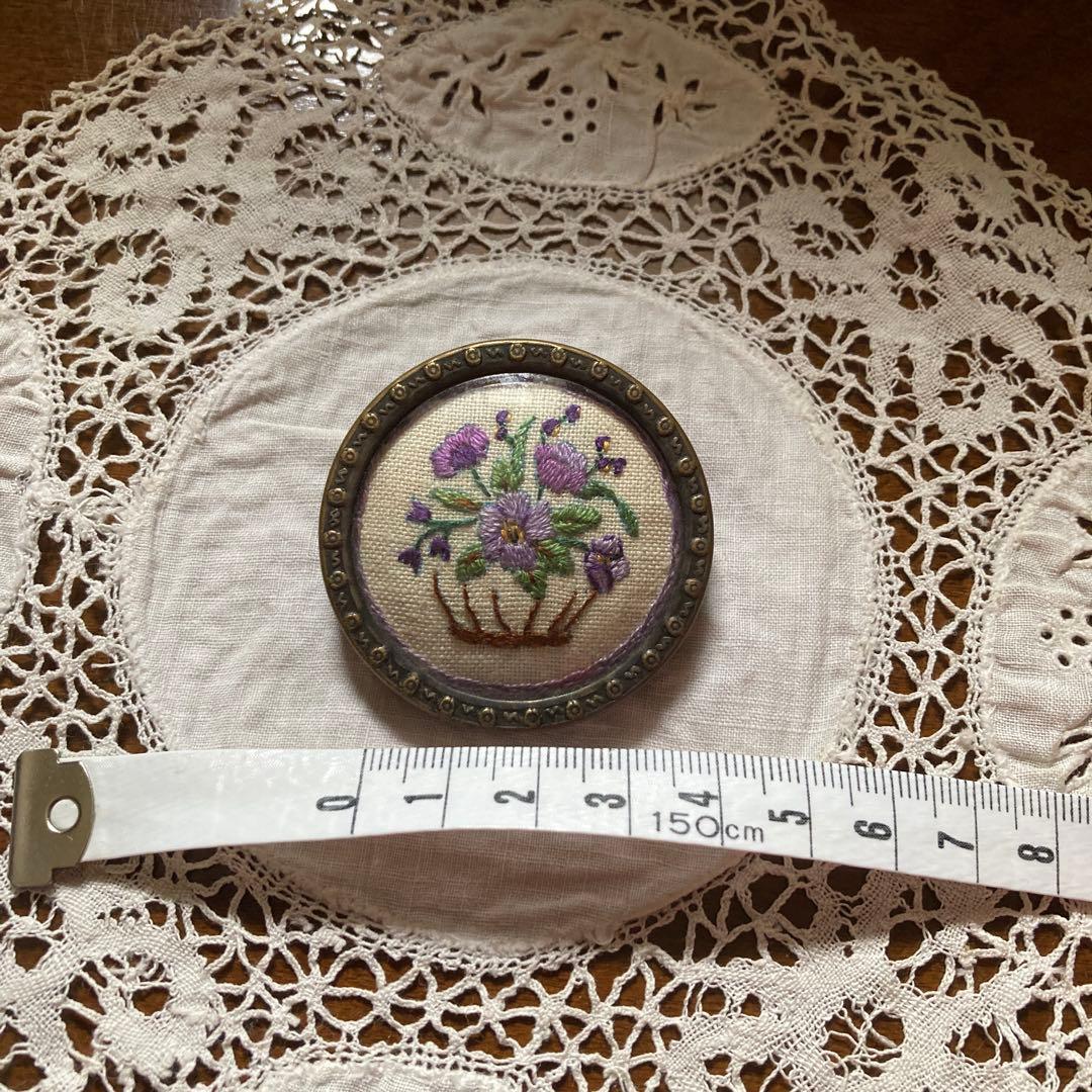 英アンティーク 刺繍 花柄 ブローチ ピン ブロカント プチポワン