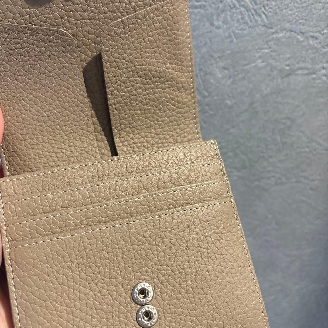 アタオ　トリヨン　グレージュ　レザー 二つ折り財布　美品