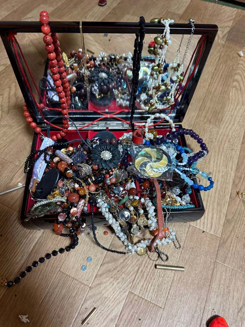 ビンテージジュエリーセット 木製ボックス付き