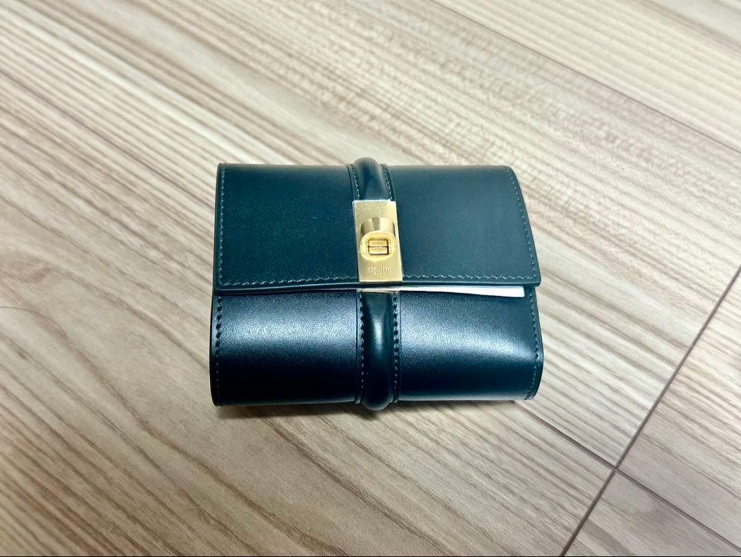 はな CELINE スモール トリフォールドウォレット