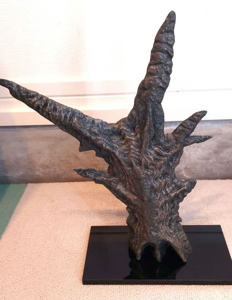 ニジゲンノモリ限定　ゴジラ-1.0　 背びれフィギュア