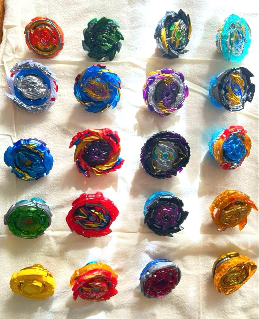 ベイブレードまとめ売り　55個