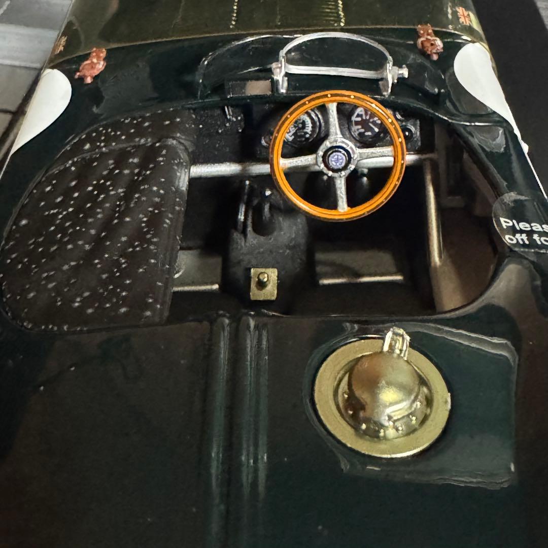 絶版 未展示品 オートアート 1/18 ジャガー Cタイプ レーシンググリーン