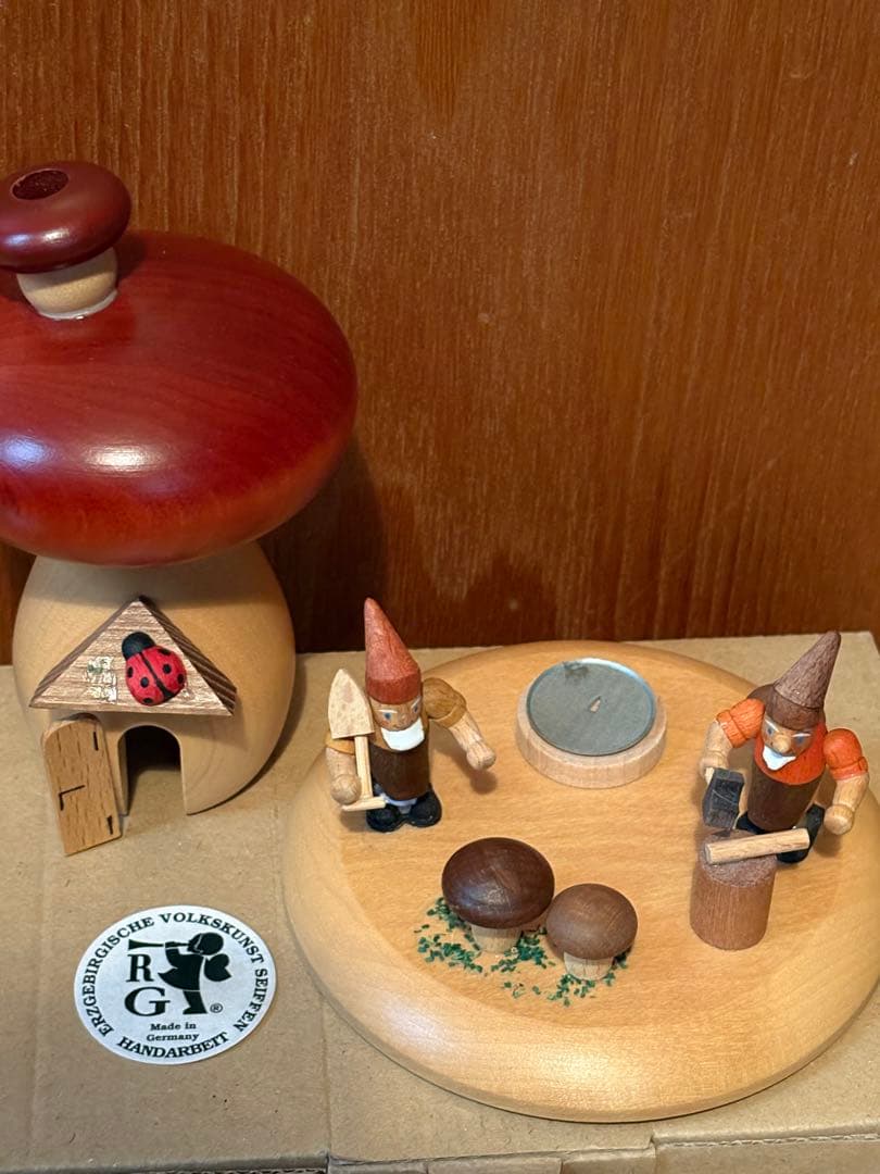 ドイツ製　ドイツ工芸品　煙出し人形　HANDARBEIT 未使用品　木製
