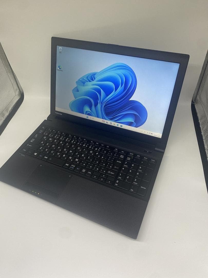 【東芝】爆速 Corei7/新品SSD256GB ノートパソコン B4