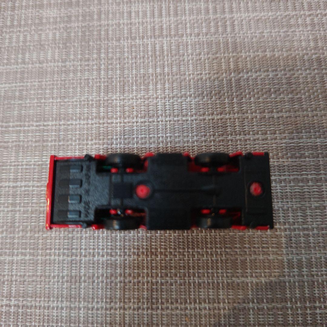 レア！赤箱トミカ22-4-2 ニッサンディーゼルハシゴ付消防車 イエローランプ