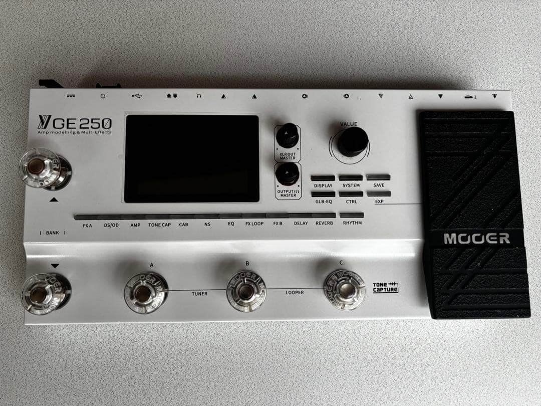 ギター MOOER GE250