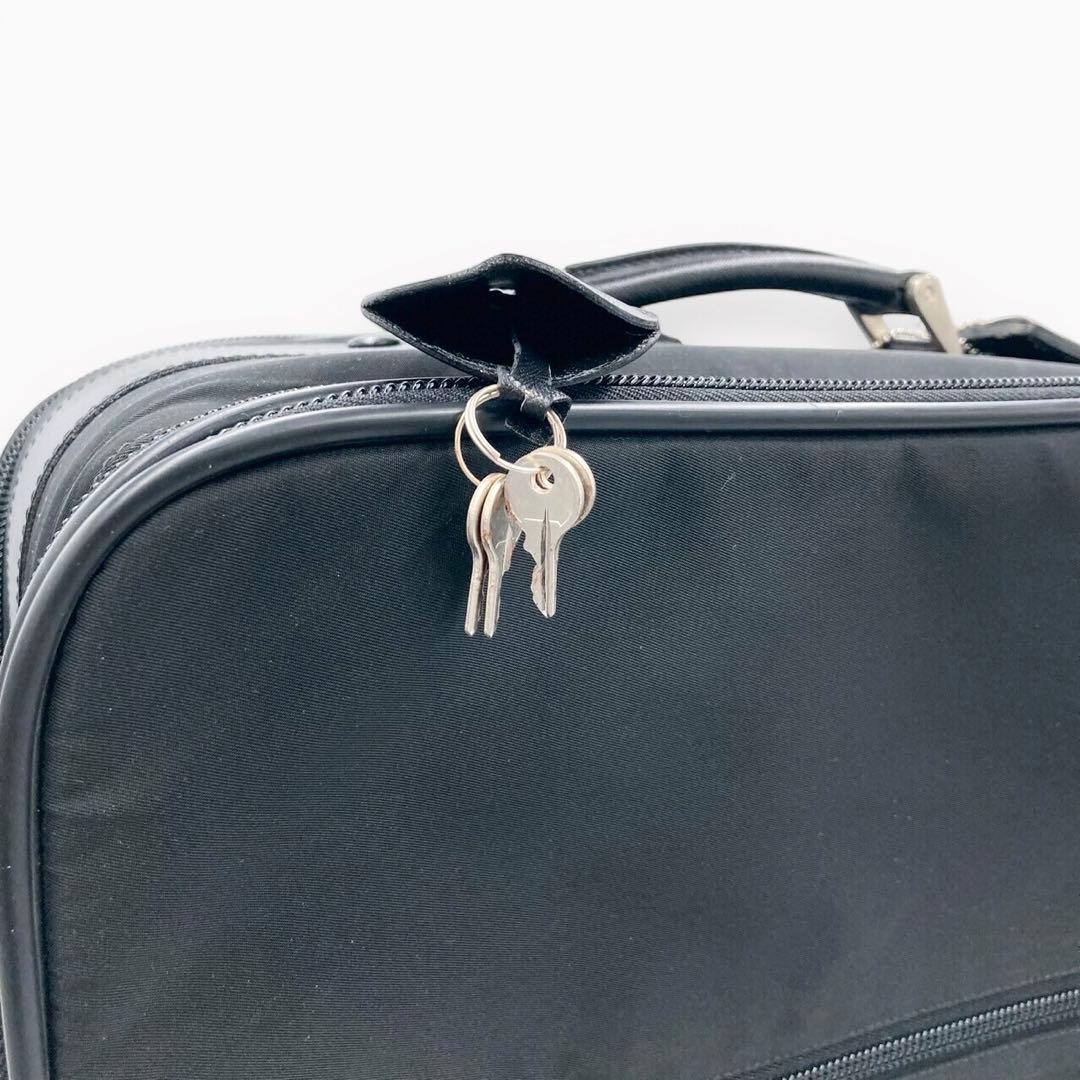 プラダ ナイロンキャリーケース キャリーバッグ ブラック