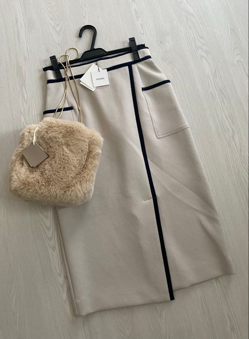 ルン様•*¨*•.¸♬︎ 洗濯OKフェンネル16500円新品♡